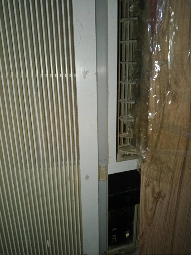 window ac 1