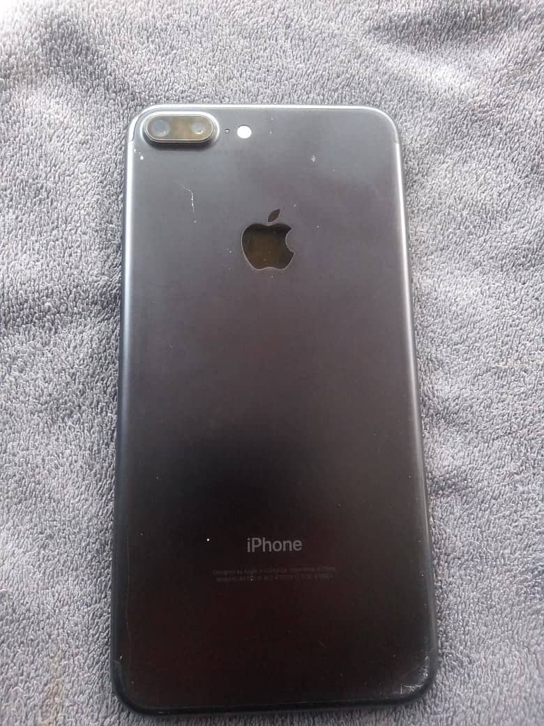 Apple iPhone 7 Plus 0