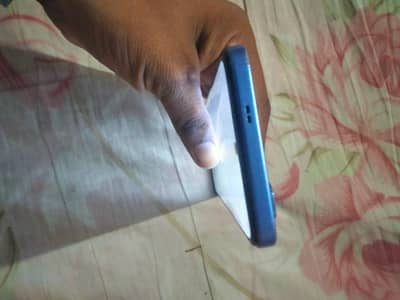 Infinix Other  hot 60i 6 128 gb 03214834020