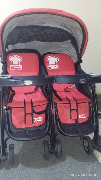 Double seater trolley fresh condition reasonable price