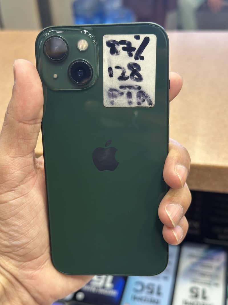 Apple iPhone 13 1