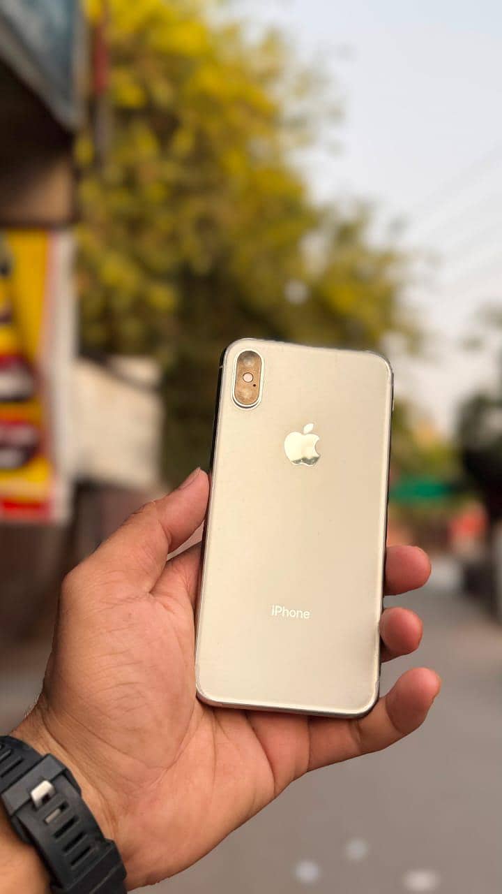Apple iPhone X 3