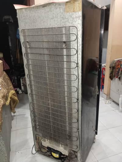 Orient Fridge - Model 380