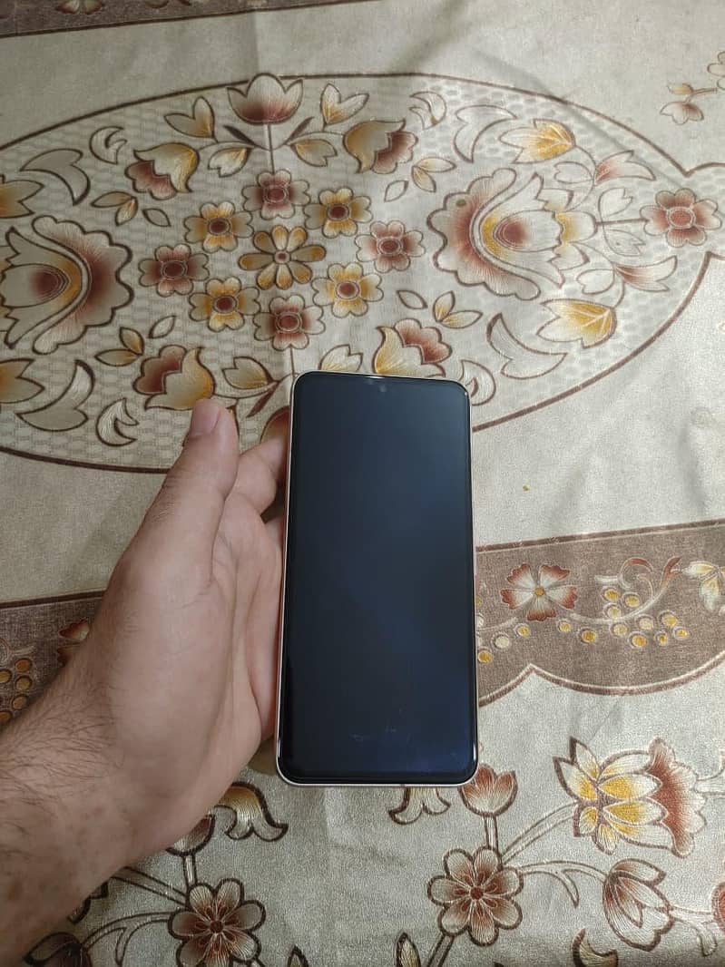 Google Pixel 8 4