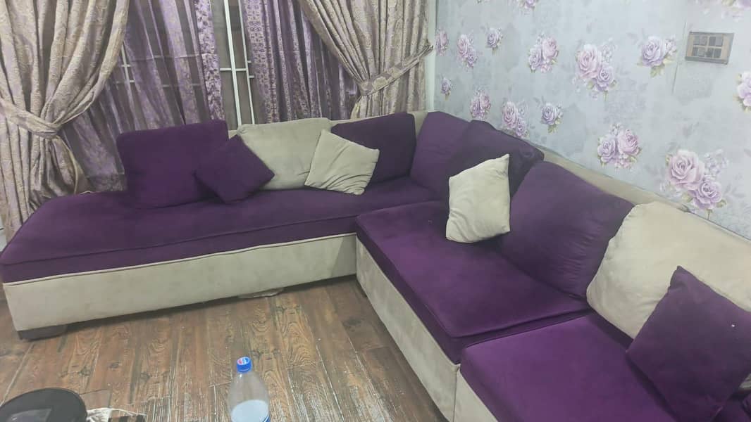 L-shaped sofa 0