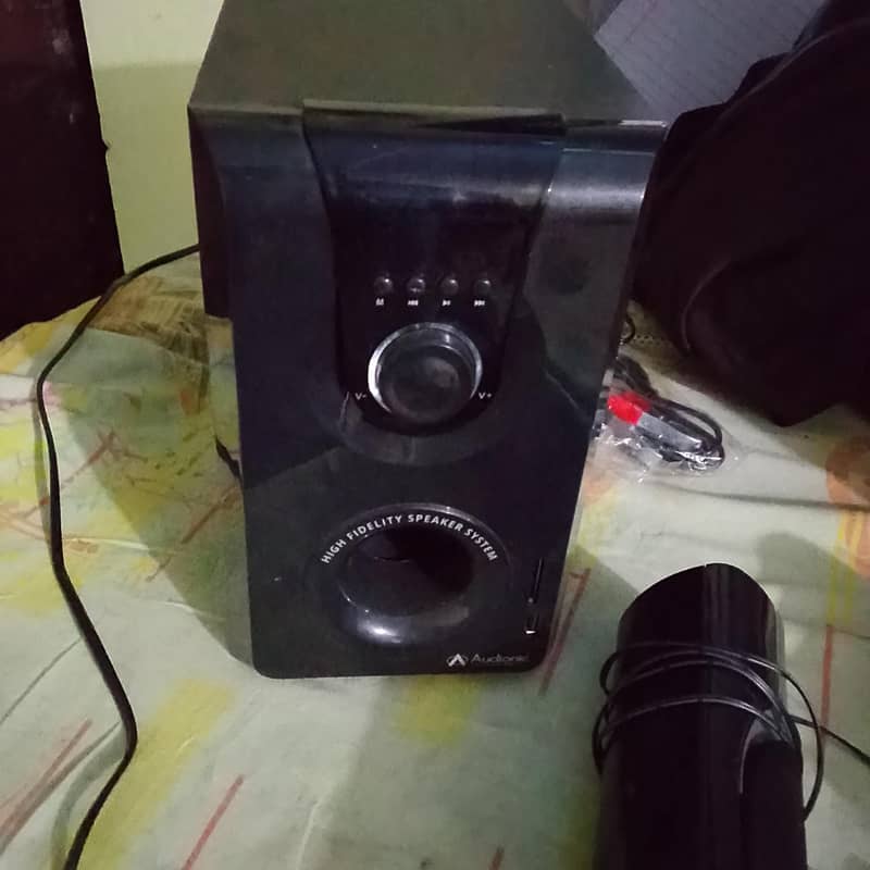 Audionic _8000 5