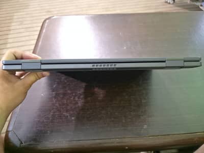 I 7 , 11th generation 16 GB Ram 256GB ROM