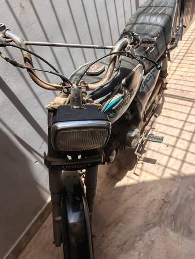 Unique CD70.2016 Model. All Good Condition