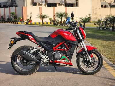 Benelli TNT 25