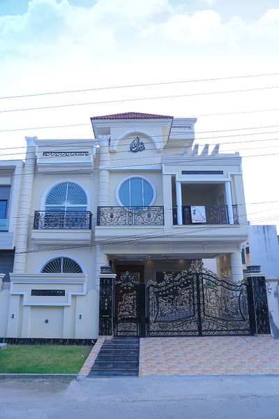 Brand New 10 Marla Luxury House for Sale Safari Garden, Canal Road, Lahore (D Block)