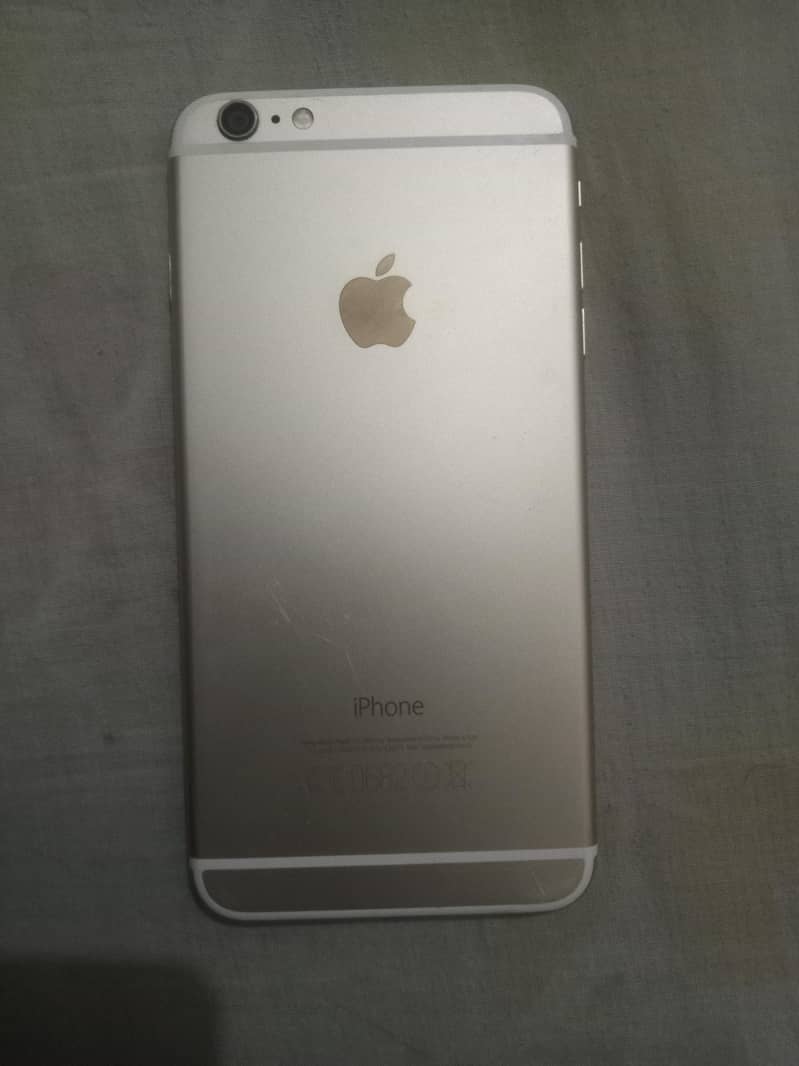 Apple iPhone 6 Plus 1