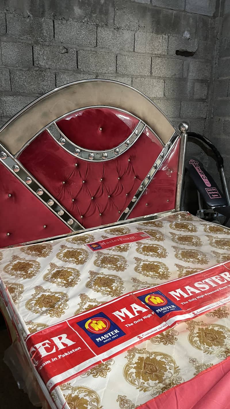 King bed 2