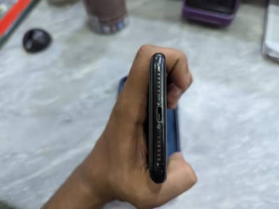 Apple iPhone XR