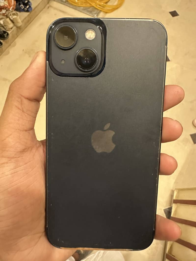 Apple iPhone 13 4