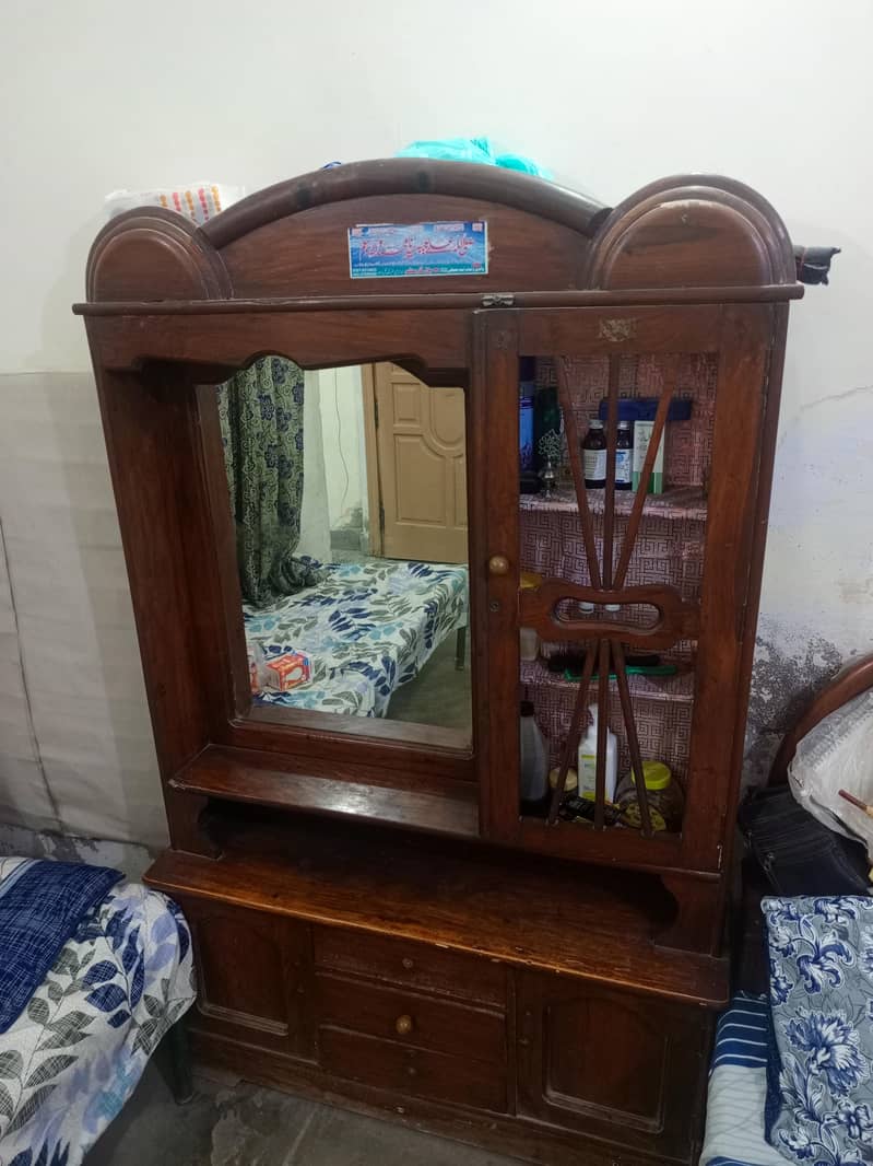 used dressing 3