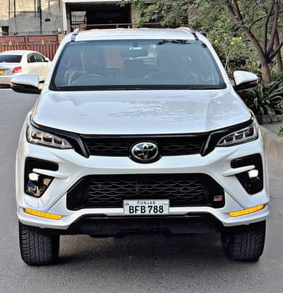 Toyota Fortuner GR-S 2025 Model B2B Geniune