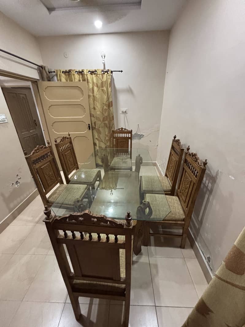 Dining table 4