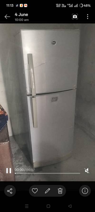 Pell Refrigerator in Excellent Condition