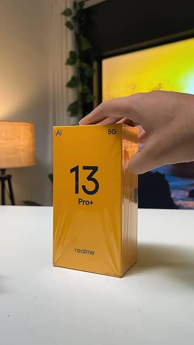 Realme 13 Plus 5G 10/10 Complete Box 12/256GB