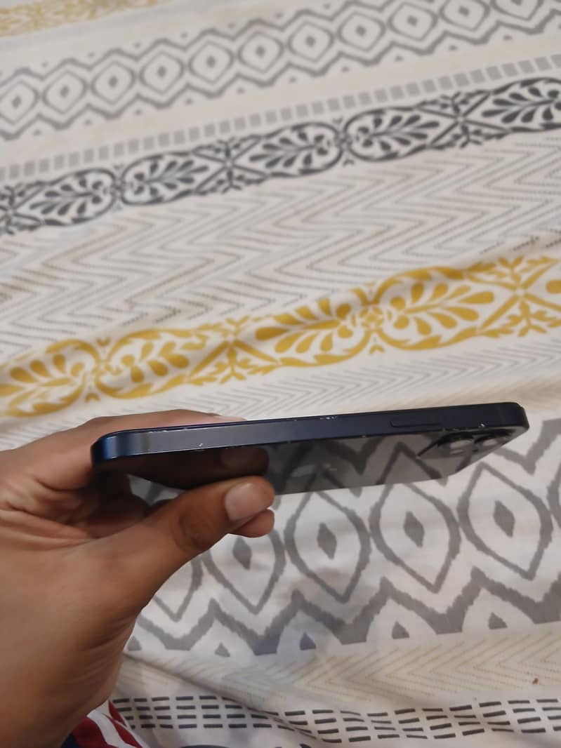 Apple iPhone 12 5