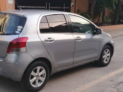 Toyota Vitz 2010