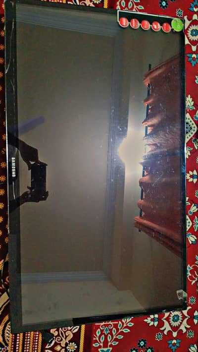 Samsung 32" LED TV (Series 7) - Excellent Screen,