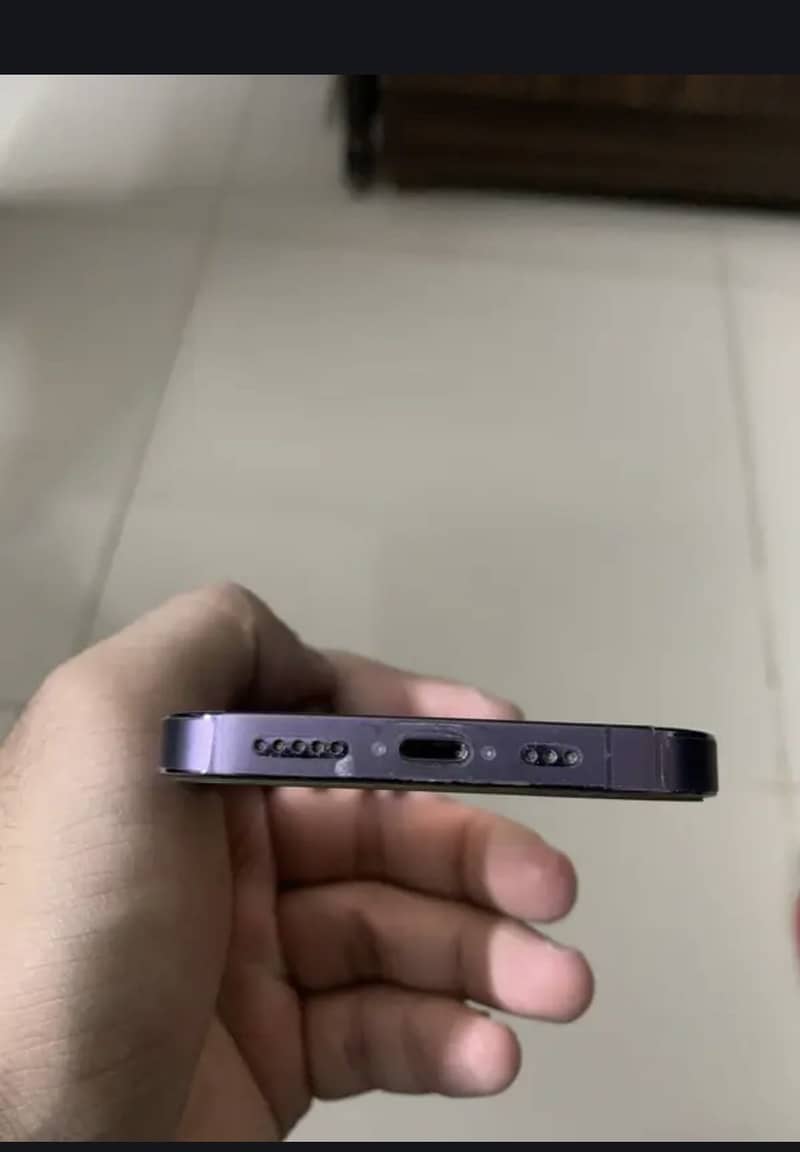 Apple iPhone 14 Pro 0