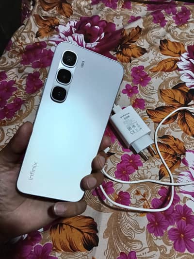 Infinix Hot 60 Pro