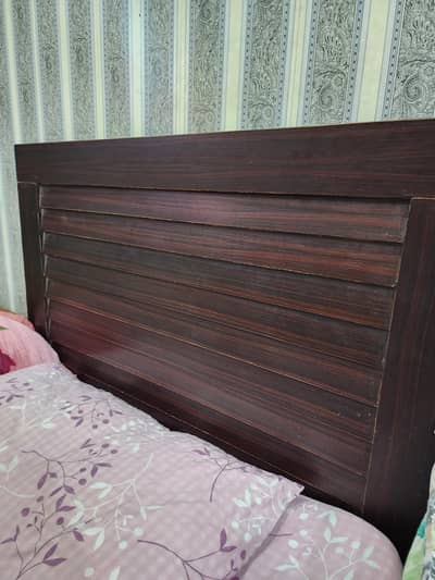 single bed in good condition
