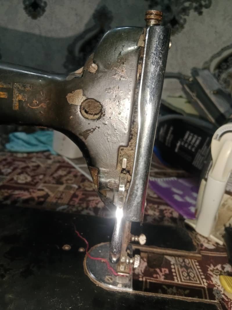 imported Pfaff sewing machine 3