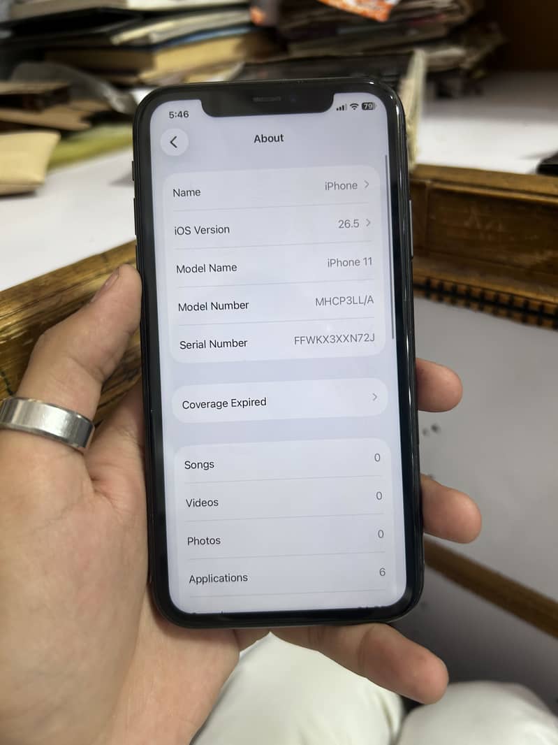 Apple iPhone 11 4