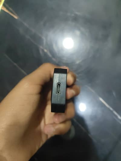 mobile k sath keyboard or mouse connector ha jise se ap pubg khel sakt