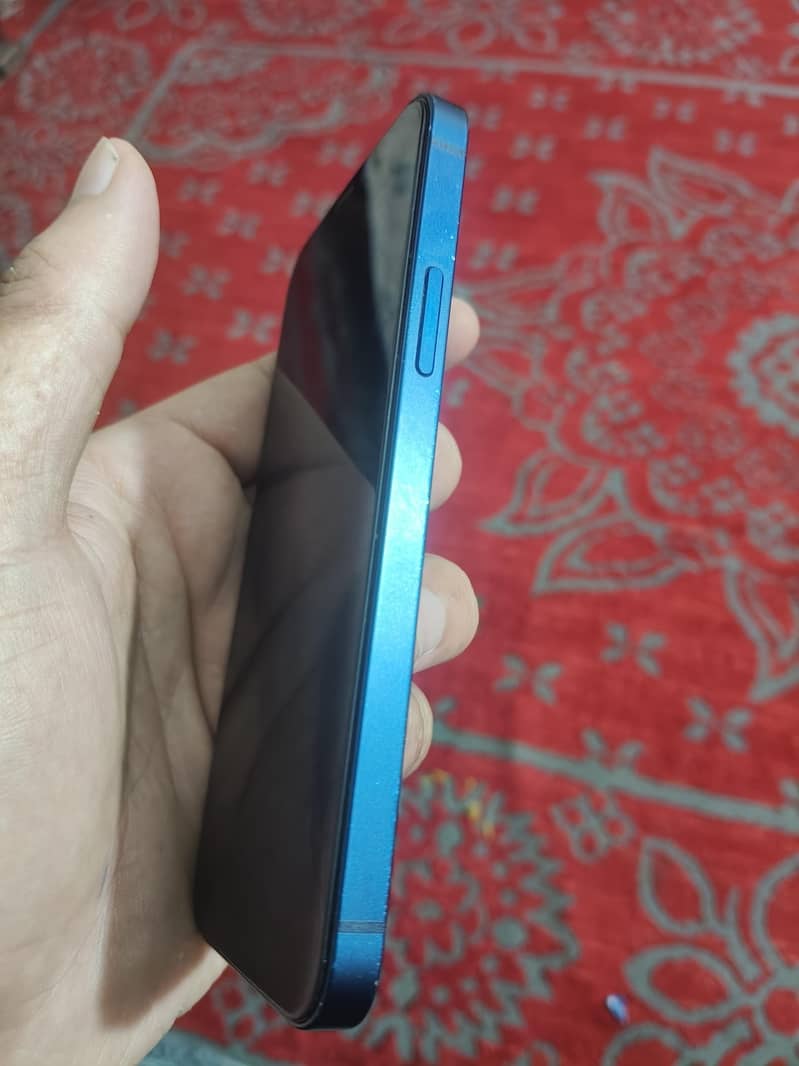iPhone 12 2