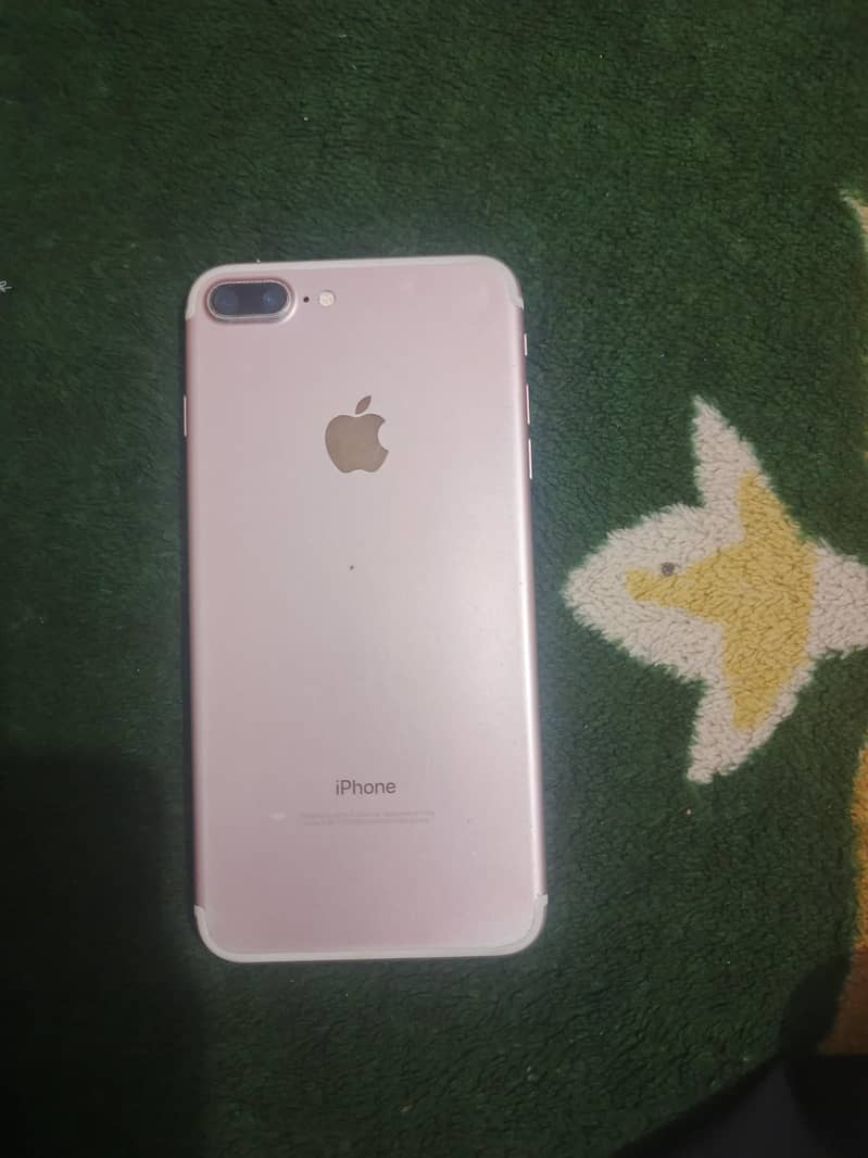 Apple iPhone 7 Plus 3