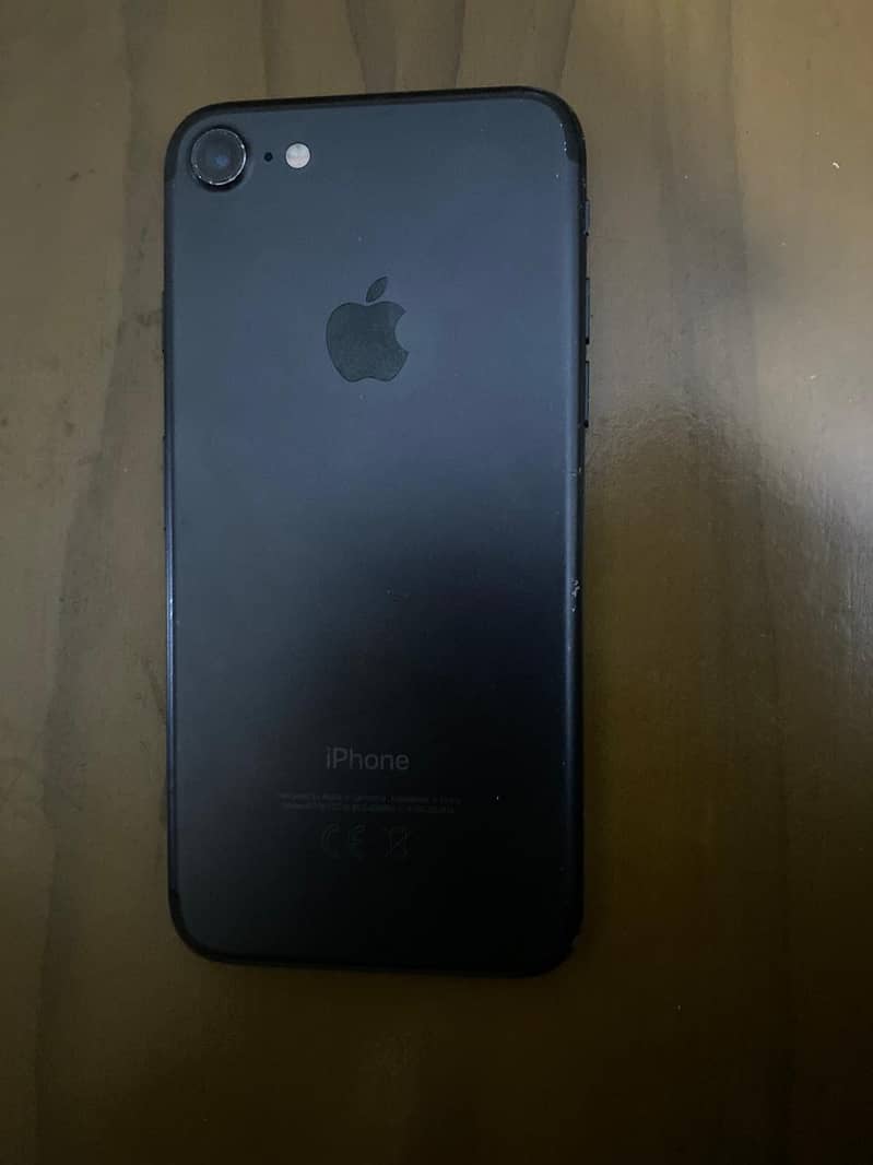 Apple iPhone 7 0