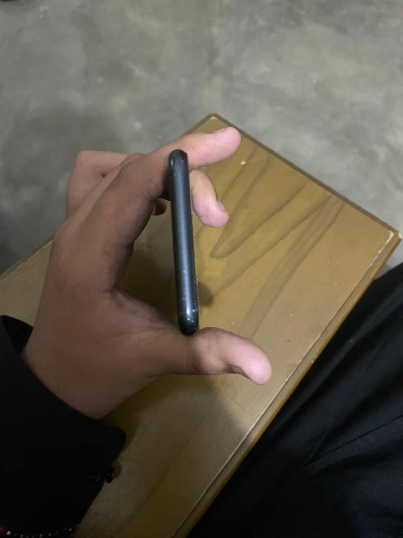 Apple iPhone 7 4