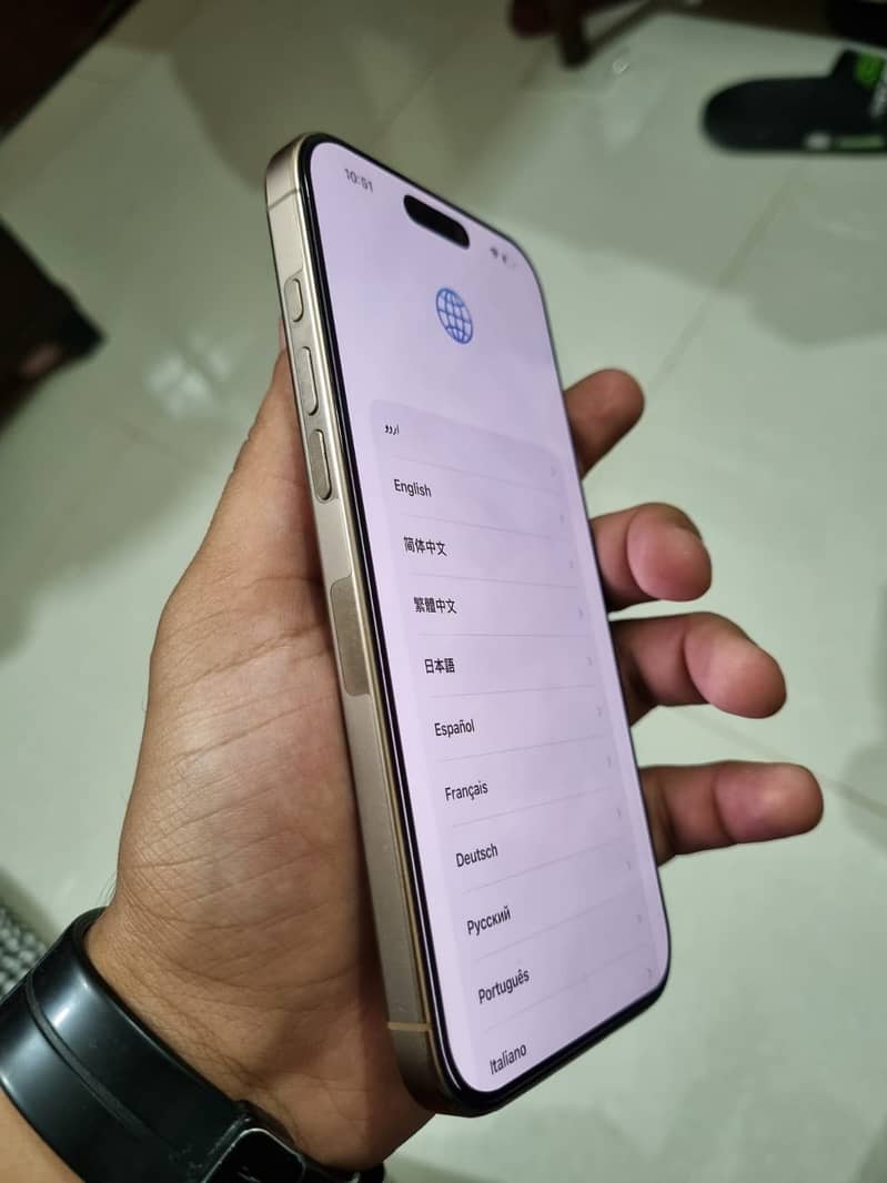 IPhone 16pro max 2