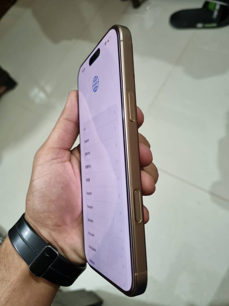 IPhone 16pro max 3