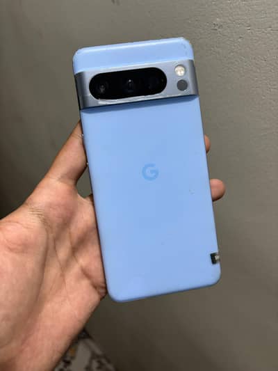 Google Pixel 8 Pro