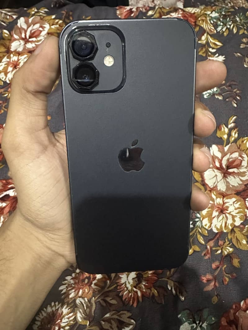 Apple iPhone 12 2