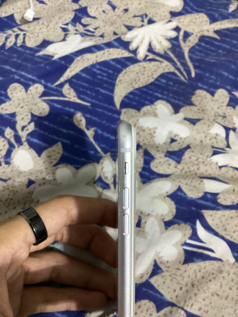 Apple iPhone 8 2