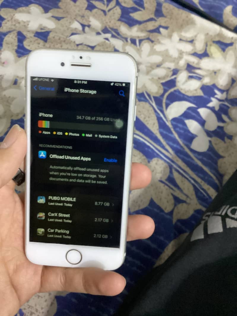 Apple iPhone 8 6