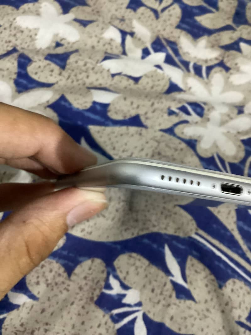 Apple iPhone 8 8