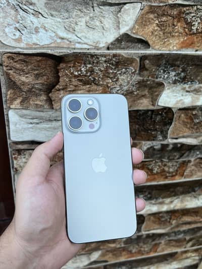 iPhone 15 Pro Max Jv