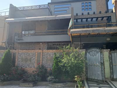 1-Kanal Beautiful House For Sale
