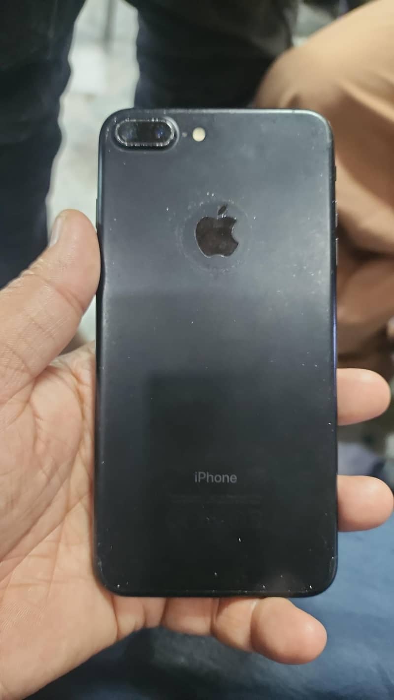 Apple iPhone 7 Plus 0