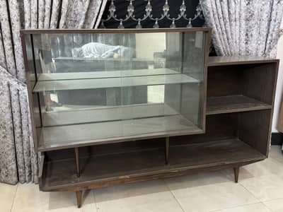 Showcase Dark brown wooden