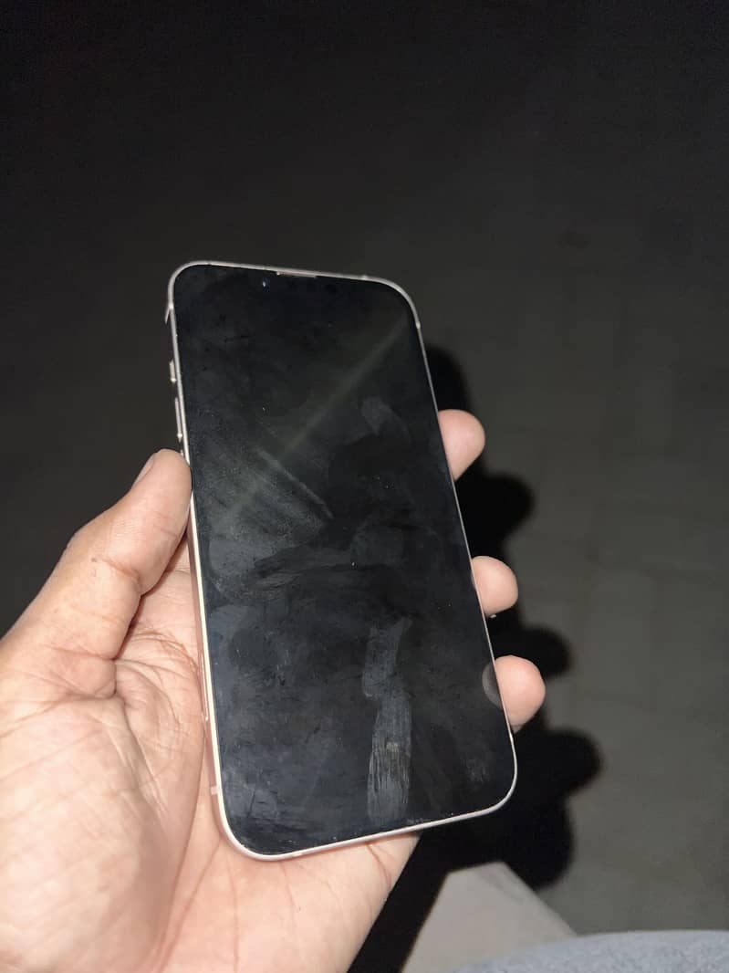 iPhone 13 1
