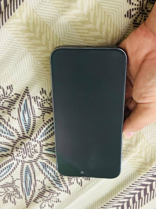 Iphone 14 pro max 3