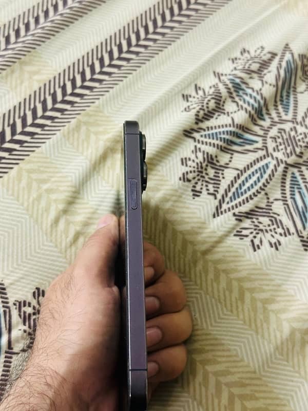 Iphone 14 pro max 5